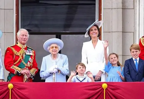 Zdjęcia księżnej Kate topless wywołały skandal na królewskim dworze. Sprawa ciągnęła się latami