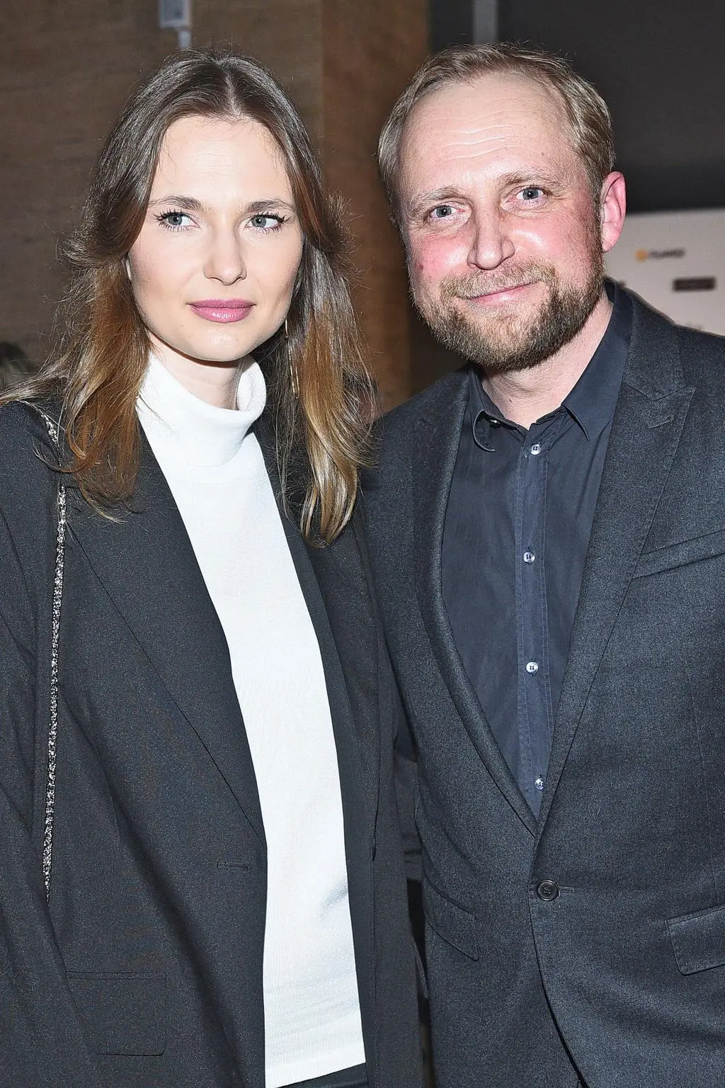 Karolina Szymczak i Piotr Adamczyk na warszawskiej premierze filmu "Miłość po angielsku"