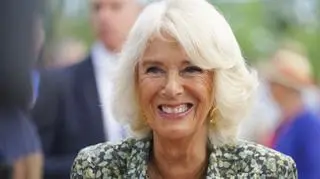 Camilla Parker-Bowles pokazała się publicznie z siostrą. Podobieństwo jest uderzające