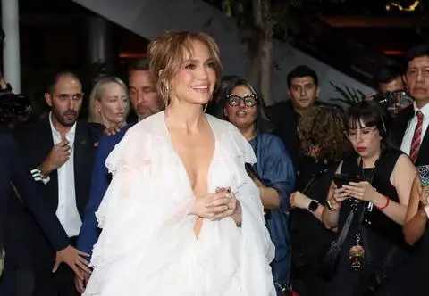 Jennifer Lopez bez Bena Afflecka na premierze filmu. Fani nie mają złudzeń: jest załamana