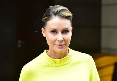 Małgorzata Rozenek-Majdan żegna syna na lotnisku. Fani pośpieszyli ze wsparciem