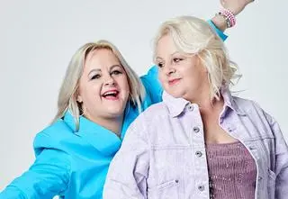 Bliźniaczki z "Gogglebox" pokazały zdjęcie z dzieciństwa. Tak wyglądały Ewa i Agnieszka