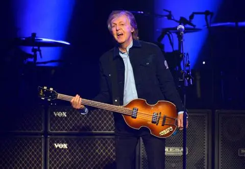 Paul McCartney miał zająć się muzyką, "żeby wykręcić się od pracy i wyrywać laski". Oto historia jego kariery