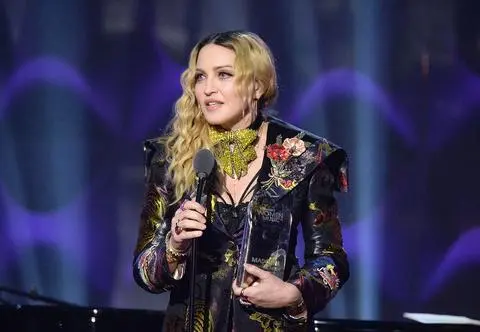Madonna pochopnie wyszła ze szpitala. Nowe wieści zaniepokoiły fanów