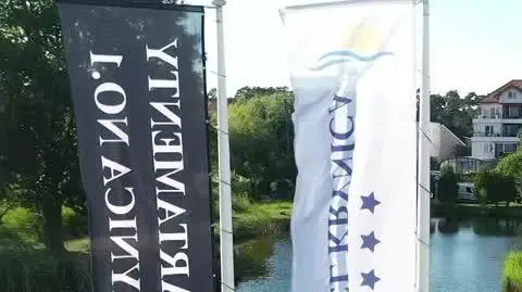 Hotel Krynica w Krynicy Morskiej oferuje rodzinną atmosferę i sielskie widoki 