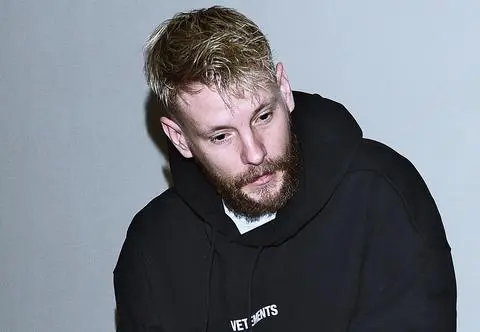 Sebastian Fabijański o pobycie w szpitalu psychiatrycznym. "Sprowadzałem na siebie gromy"