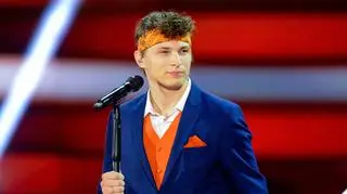 Adam Stachowiak chce przyjąć chrzest. Robi to dla ukochanej żony