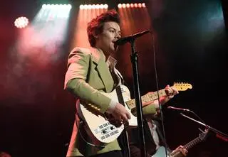 Harry Styles w Polsce w 2023 roku - kiedy i gdzie wystąpi? Ile kosztują bilety?