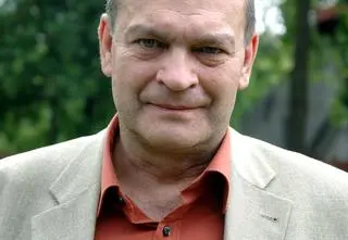 Syn Jacka Chmielnika poszedł w ślady tragicznie zmarłego ojca. "Nigdy nie byłem zupełnie anonimowy"