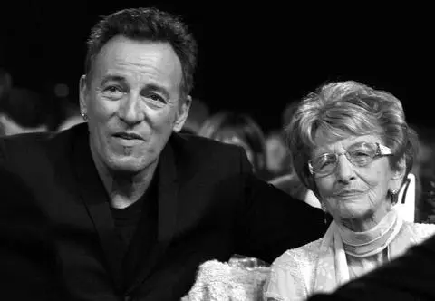 Adele Springsteen nie żyje. Wybitny artysta Bruce Springsteen pogrążony w żałobie
