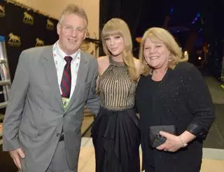 Taylor Swift z rodzicami