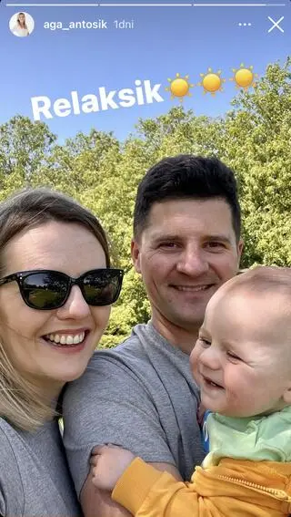 Agnieszka Antosik z partnerem i dzieckiem