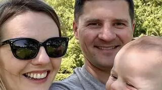 Agnieszka Antosik z partnerem i dzieckiem