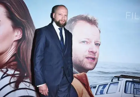Premiera filmu "Fucking Bornholm". Odmieniony Maciej Stuhr pozuje z żoną