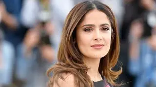 Salma Hayek była "uciekającą panną młodą". Oto historia jej związków