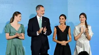 Historia miłości hiszpańskiej pary królewskiej. Filip VI poślubił rozwiedzioną dziennikarkę