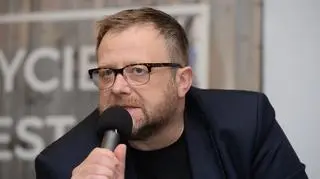 Olaf Lubaszenko przez lata zmagał się z depresją. Opisał przykry incydent. "Popłakałem się w samolocie"