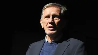 Jan Englert ofiarą oszustów. To kolejna gwiazda, która walczy z procederem