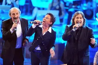 Franco Gatti z Ricchi e Poveri na scenie w San Remo