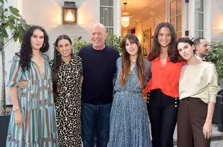 Bruce Willis z córkami oraz byłą i obecną żoną