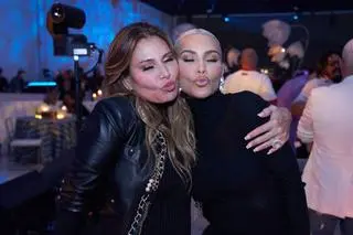 Pogrzeb J.R. Ridingera - Kim Kardashian i Loren Ridiger