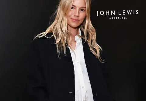 Sienna Miller urodziła. Wraz z młodszym o 15 lat partnerem powitała na świecie drugie dziecko