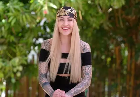 Sara Jezuit z "HP All Stars" zaskoczyła fanów zdjęciem z siostrą. Podobne?