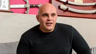 Dominik Abus zaskoczył wszystkich... bujną fryzurą. Fani: "Cud"