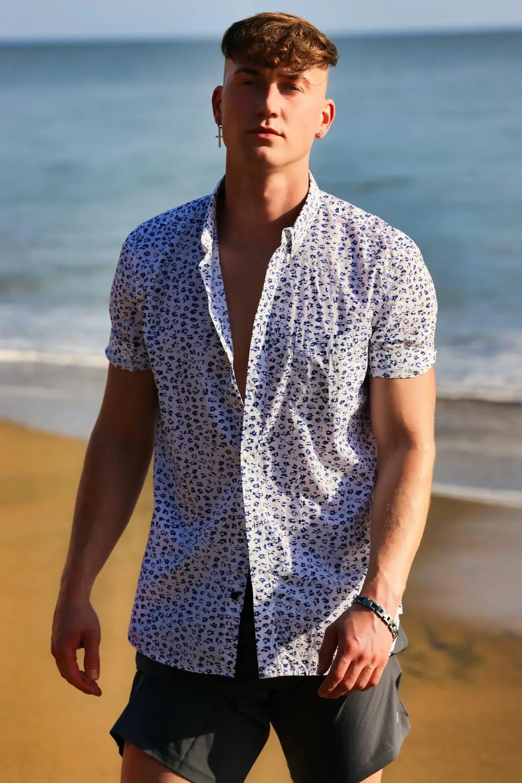 Jeremiah "Jay" Dąbrowski z "Hotelu Paradise" 