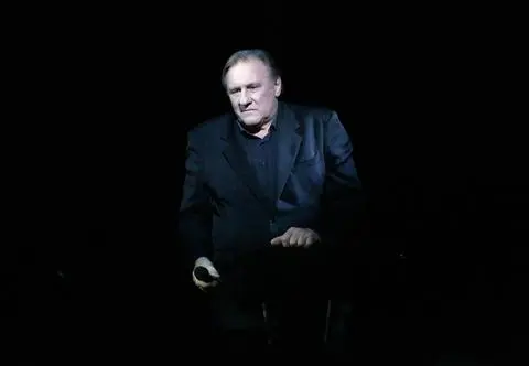 Gérard Depardieu z zarzutami o molestowanie. Kolejna kobieta wkracza na drogę sądową