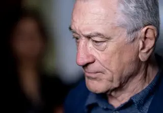 Podano nieoficjalną przyczynę śmierci wnuka Roberta De Niro? Głos zabrała jego matka