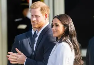 Karol III eksmitował księcia Harry'ego i Meghan Markle. Oddali klucze do posiadłości