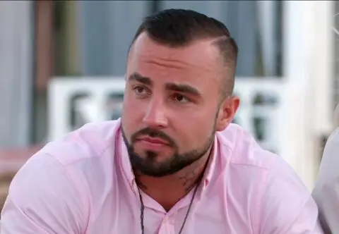 "Hotel Paradise All Stars" Grzegorz Głuszcz o zachowaniu Kornelii. Uważa, że jest fałszywa?