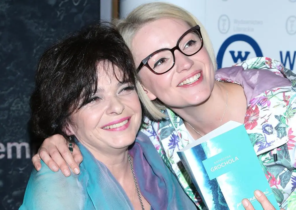 Katarzyna Grochola, Dorota Szelągowska 