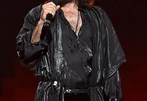 Russell Brand po raz kolejny pozwany o molestowanie. Miał pokazać kobiecie swoje genitalia