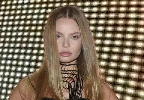 Magdalena Frąckowiak wróciła na wybieg po dłuższej nieobecności. Fani zaskoczeni wyglądem modelki