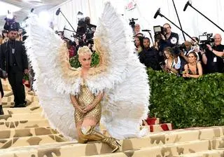 Met Gala. Katty Perry w stroju anioła