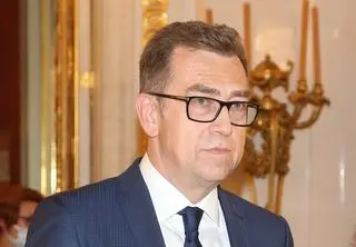 Maciej Orłoś o zadłużeniu