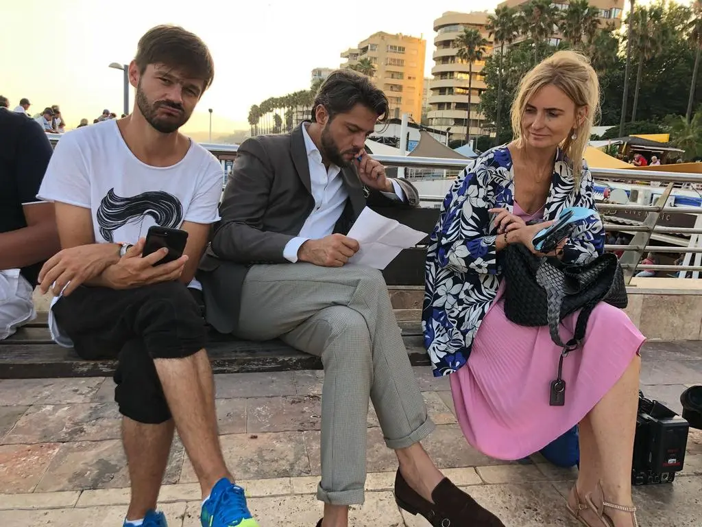 Olivier Janiak i ekipa programu "Co Za Tydzień"