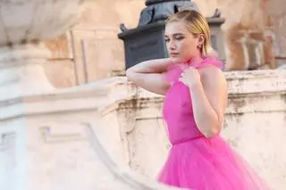 Florence Pugh w sukience Valentino