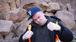 Marek Morus z "Gogglebox. Przed telewizorem" w "Kanapowcach"