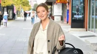 Lara Gessler karmi piersią w restauracji. "Lubimy jeść na mieście"