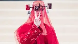 Met Gala. Katty Perry w "technologicznej" kreacji 