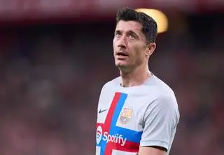 Robert Lewandowski ze łzami w oczach wspomina śmierć ojca. "To był najcięższy dzień w moim życiu"