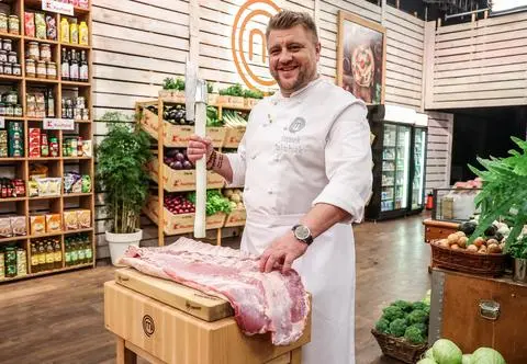 Tomasz Jakubiak to popularny kucharz i juror "MasteChef Junior". Co wiemy o jego życiu?