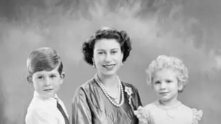 Król Karol III był wychowywany twardą ręką. "Co wieczór idąc do łóżka, po prostu drżę ze strachu"