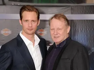 Alexander Skarsgård z tatą