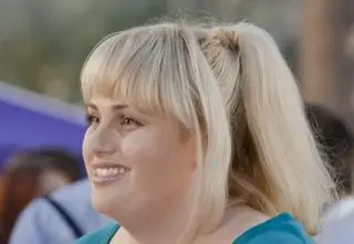 Rebel Wilson schudła 35 kg, co zasmuciło niektórych. "Chciano, bym dalej była zabawną grubą dziewczyną"