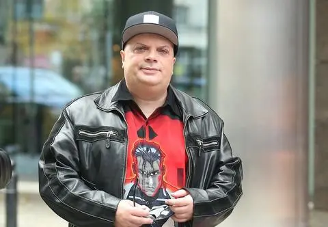 Krzysztof Skiba tracił słuch? Oszuści wykorzystali go w okropny sposób. "Jestem bardzo wkurzony"