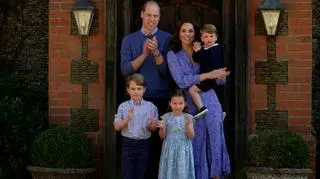 Kate Middleton i książę Wiliam z dziećmi